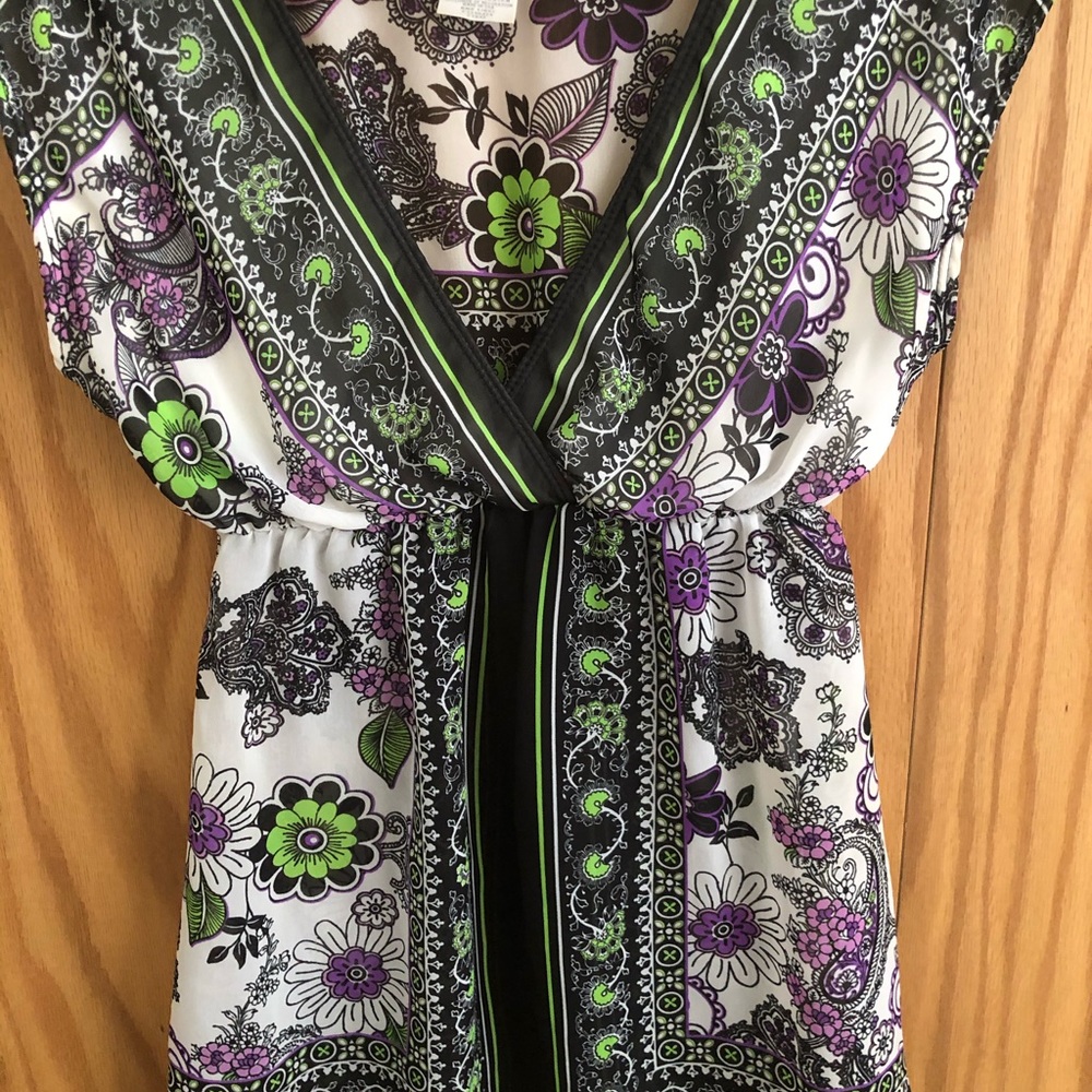 Beautiful top 💜